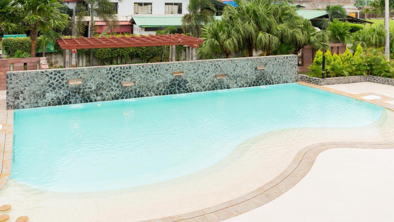 Monk'S Nirvanaa Hotel & Resort Indaur Kültér fotó